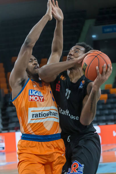 更因为欧洲 更因为欧洲